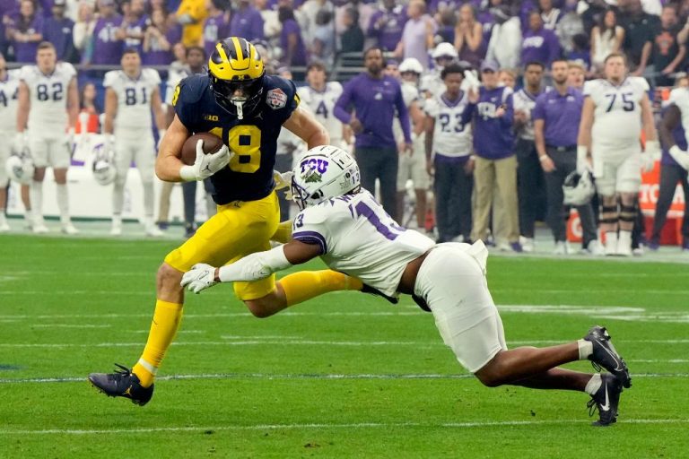 First rounds, information and transactions