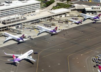 German adolescent sports activities vacationers from Hawaii over the ‘doubtful’ prenot resort