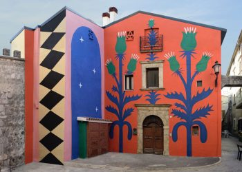 Monumental murals of Agostino Iacurci reimagates vibrant city faces – colossal