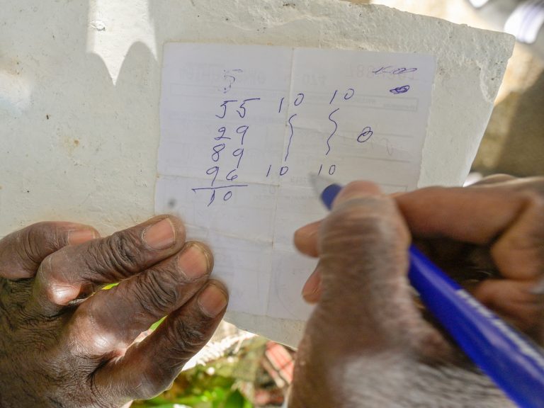 “La Bolita”, the clandestine lottery that grows with out stopping in a dice in financial and social disaster