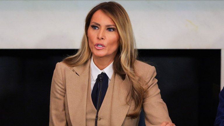 Melania Trump focuses on love as a “common language” in worldwide ladies from Braveness Awards