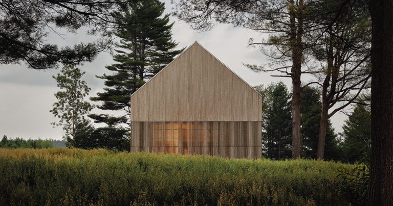 Crafts of uncooked supplies, minimalist, nude drum places of work in Quebec rural