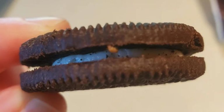 Girl Finds Weevils In Her Field Of Oreos
