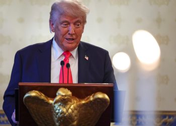 Within the midst of the commerce struggle with Europe and China, Donald Trump sought to throw the top of america Federal Reserve