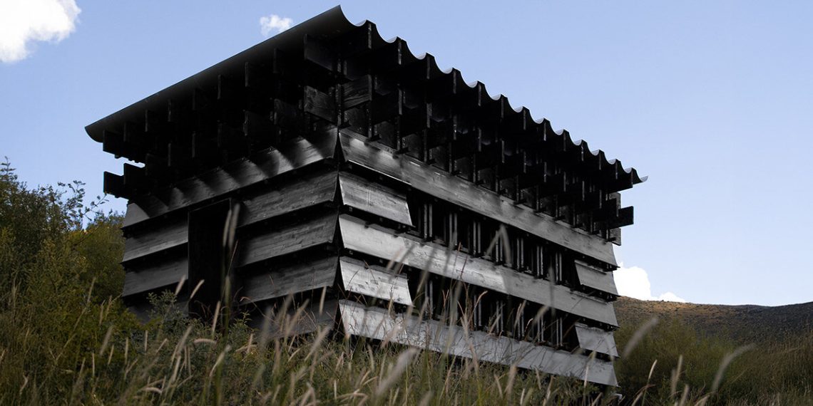 OMNO hive remark cabin factors to Tibetan panorama