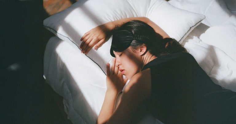 Cardiometabolic well being might depend upon sleep high quality, period, timing