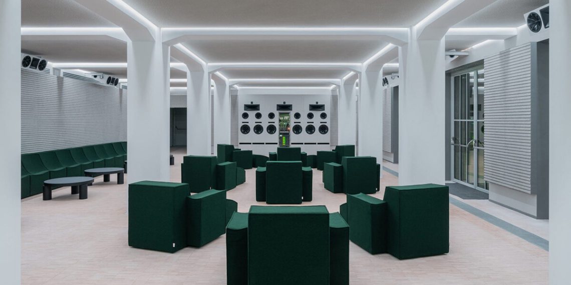 Trienala Milan opens “voice”, a foreground area with customized furnishings by Philippe Malouin