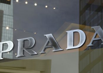 Prada agrees to purchase rival vogue home Versace in a deal valued at $1.four billion