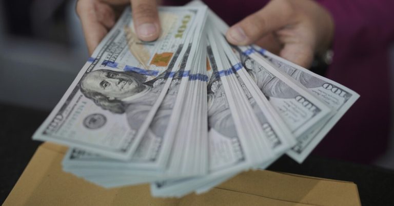 How the worth of the US greenback impacts abroad journey