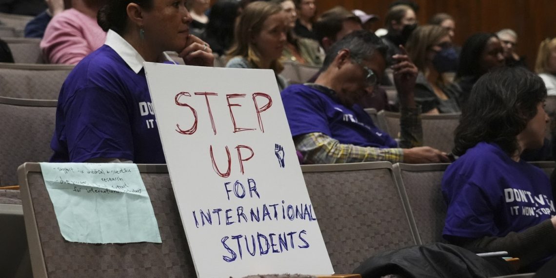 The federal government will restore the immigration standing of worldwide college students: NPR