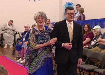 Trend is timeless at a Brooksville senior heart as residents construct confidence and unfold pleasure