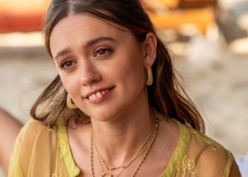 Aimee Lou Wooden on Chelsea’s ‘White Lotus’ Finale Dying