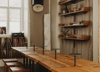 Wiercinski-Studio builds a cushty “beginner” restaurant across the modular oak in Copenhagen