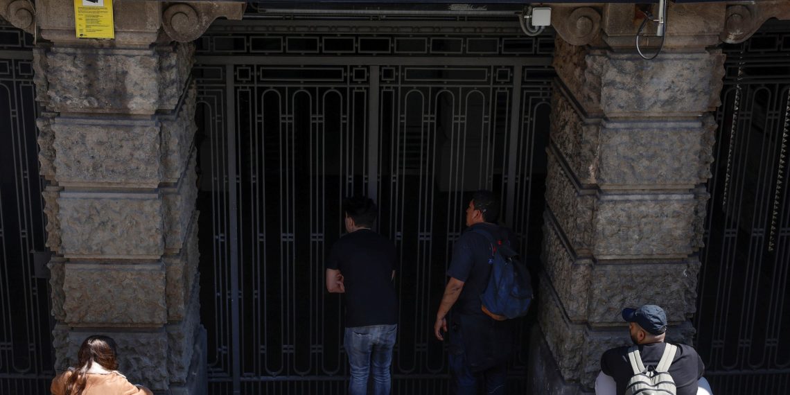 The facility failure in Spain made 30,000 folks journey by practice