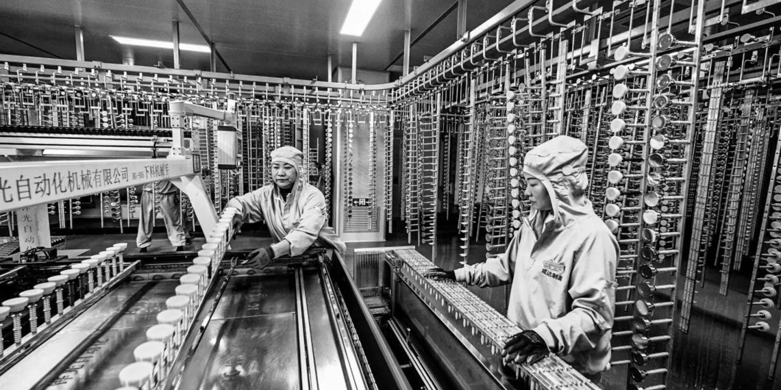 How do Trump’s China tariffs profit