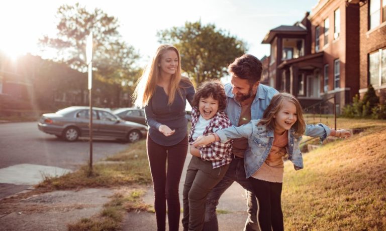 Six small Australian cities the place way of life leads – Australian Dealer Information
