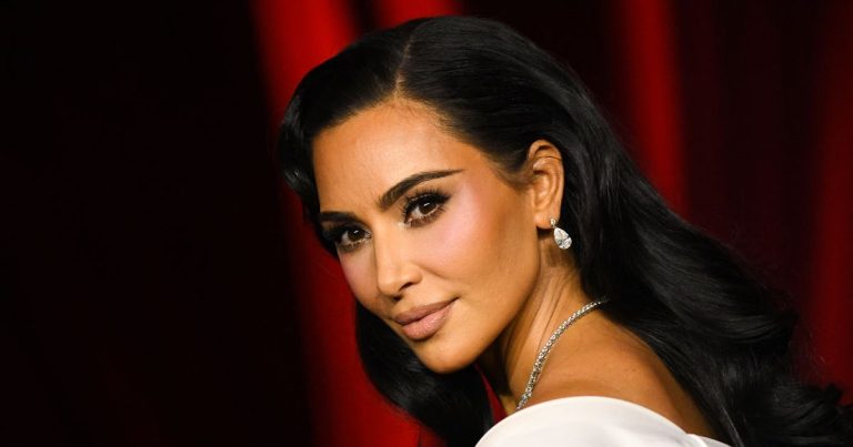 Kim Kardashian’s eagle-eyed followers spot main vogue fail throughout Paris journey