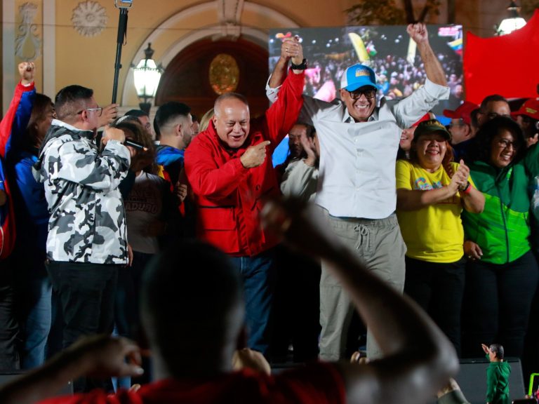 Maduro gained in 23 of the 24 districts and would have voted solely 13% of the register