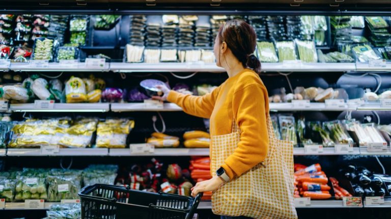 Many Individuals are combating meals worth inflation. Right here’s find out how to save on groceries – NBC 7 San Diego