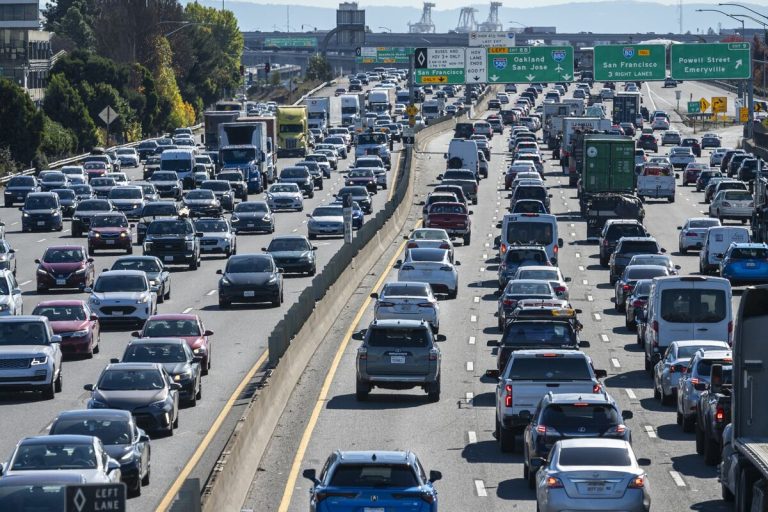 Individuals Embrace Street Journeys as Financial Fears Discourage Flying – Bloomberg.com