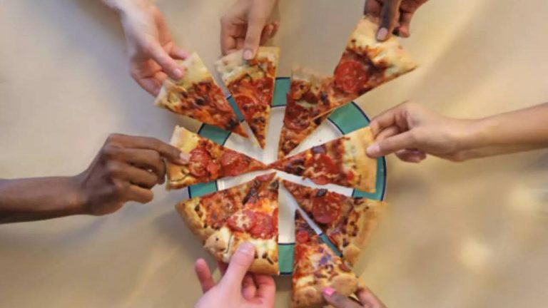 10 greatest rated pizza locations in America for weekend brunch