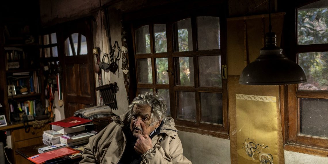 From a farm with a leaf roof, Pepe Mujica bought pump in politics