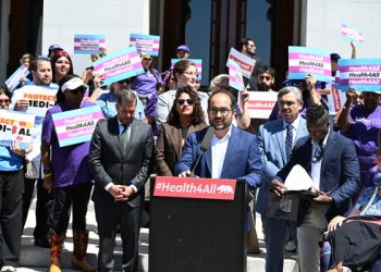 Teams rally in opposition to proposed Medi Cal cuts for undocumented individuals / Public Information Service