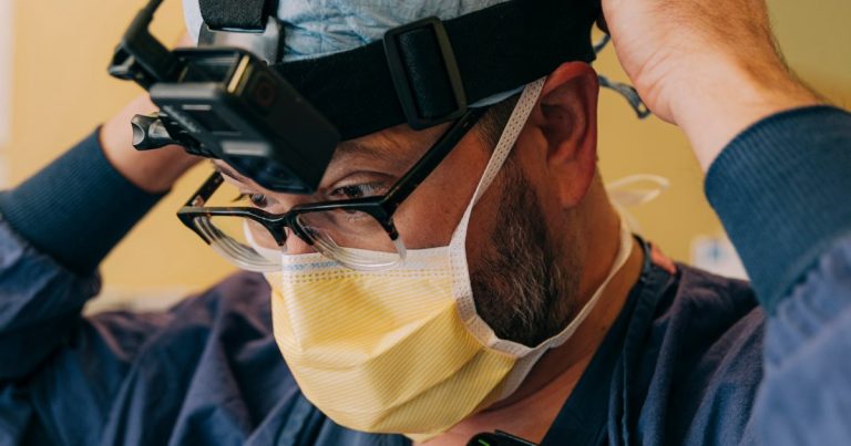 Medical errors are nonetheless harming sufferers. AI may assist change that.
