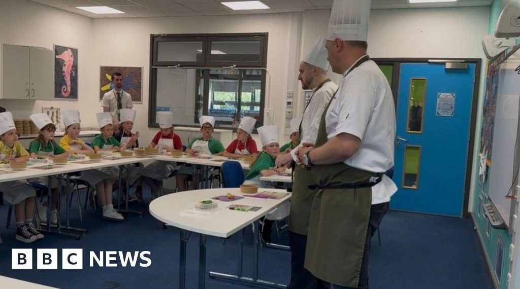 Cooks attempting to get Plymouth schoolchildren enthusiastic about meals