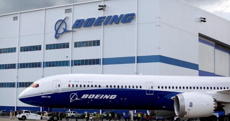 Boeing helps Lowcountry Meals Financial institution