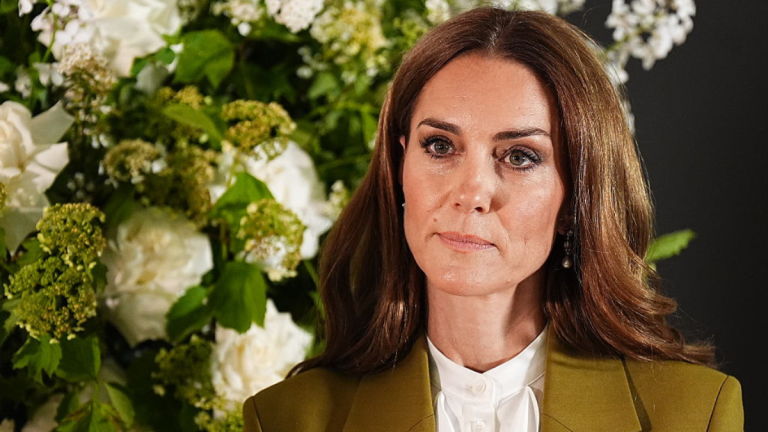 PHOTOS: Kate Middleton Turns Heads With Daring New Look, Coiffure