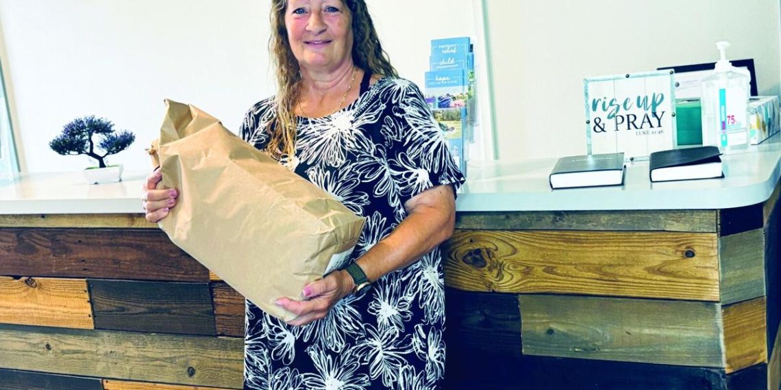 Growing Deltona pet meals pantry helps residents, seeks donations | Information
