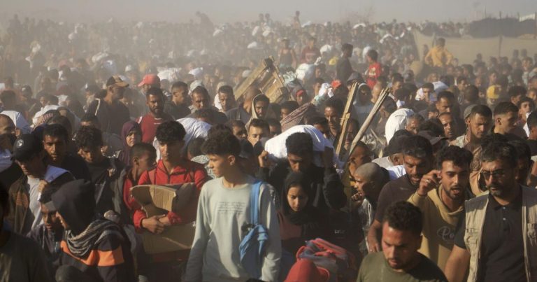 A Palestinian describes 15 minutes of terror making an attempt to get meals within the new Gaza distribution system | Worldwide