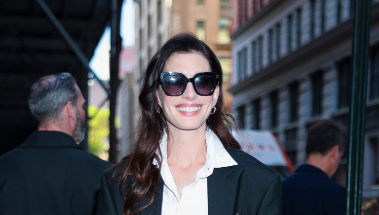 Anne Hathaway wore the bag fashion we’ll be reaching for all summer season lengthy
