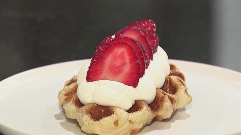 West Allis A La Carte is again Sunday; meals, drinks, video games, and music