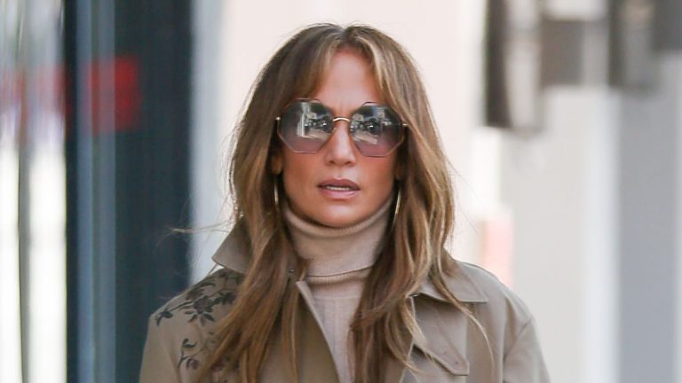 Jennifer Lopez’s intelligent styling takes denims from informal to stylish