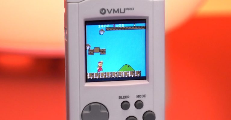 VMU Professional transforms Dreamcast’s reminiscence card right into a hand emulator