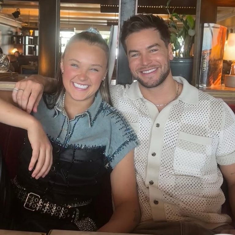 When JoJo Siwa, Chris Hughes Went from Pals to Courting