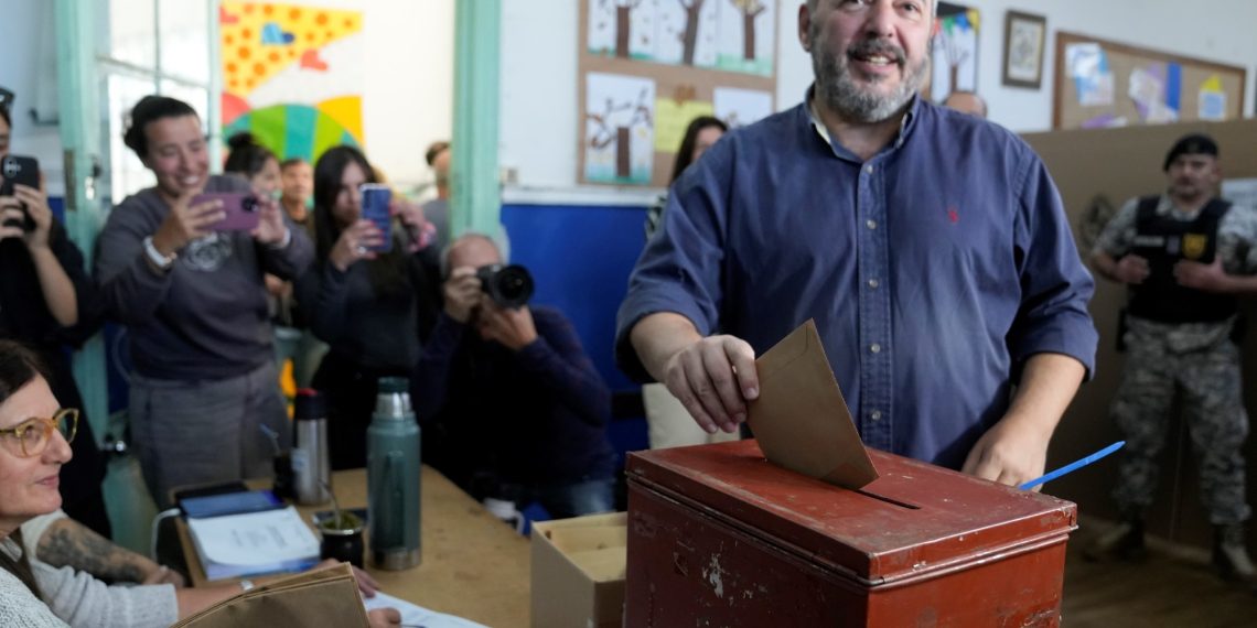 The broad entrance, a favourite in Montevideo once more a favourite
