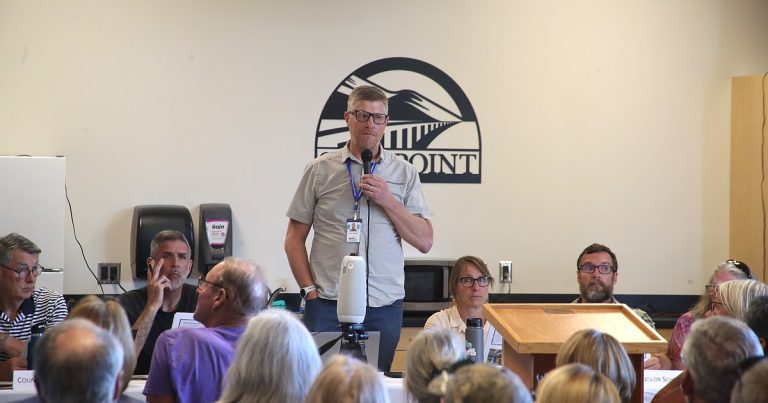 Metropolis employees, group members focus on choices as a result of the prices of the James E. Russell Middle exceed the revenue