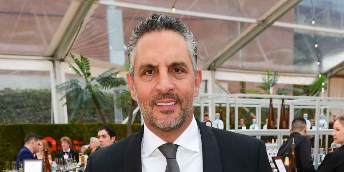 Mauricio Umansky Noticed Kissing Thriller Lady in L.A.