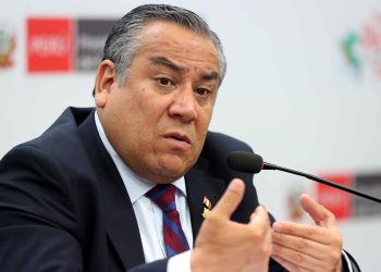 The prime minister and the whole cupboard resigned