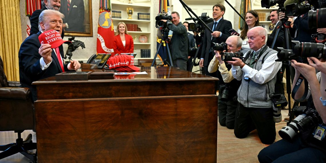 In excessive -risk negotiations, Trump’s opponents study their tips