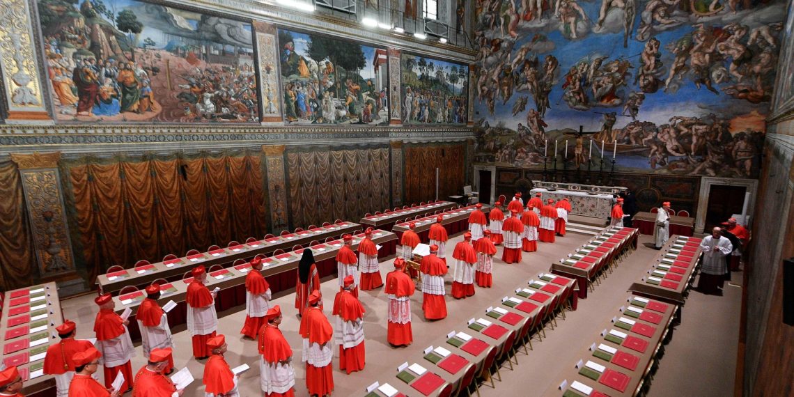 The primary day of a conclave with “black smoking”, with out winners or defeated amongst reasonable, conservative and progressive winners