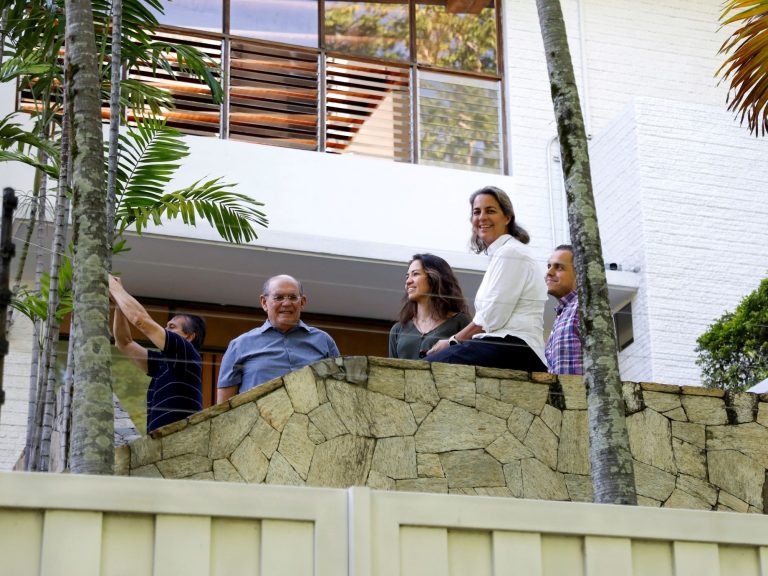 Who had been refugees on the Argentine embassy in Caracas