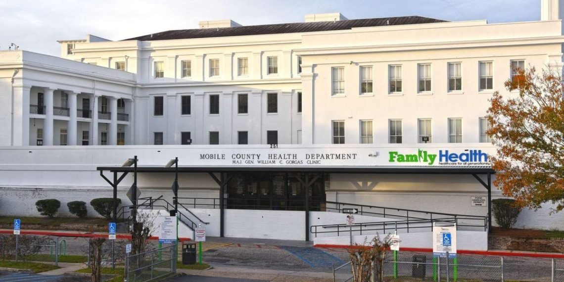 Girl posed as one other lady on Fb reside to get medical historical past from Cell County Well being Division, court docket data reveal