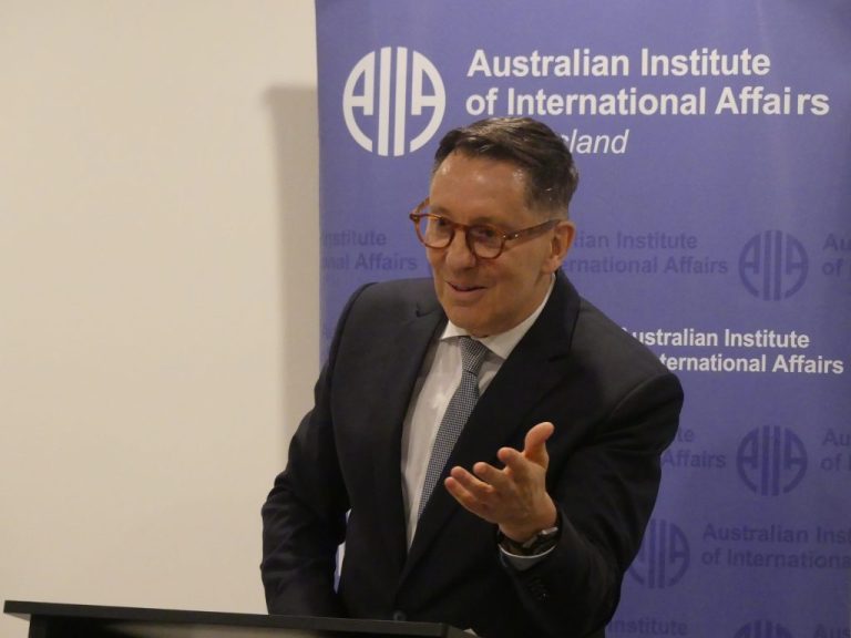 To defend politicians as diplomats: issues of the honorable Dr. Brett Mason