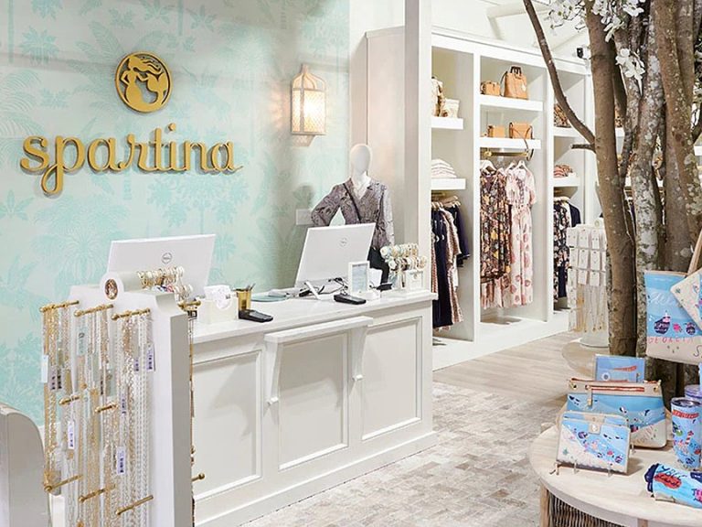 Ladies’s life-style model Spartina 449 planning St. Augustine retailer