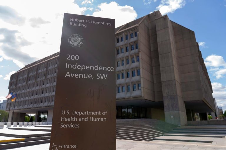 Trump chooses conspiracy theorist with non -media license to interchange FOX Information contributors