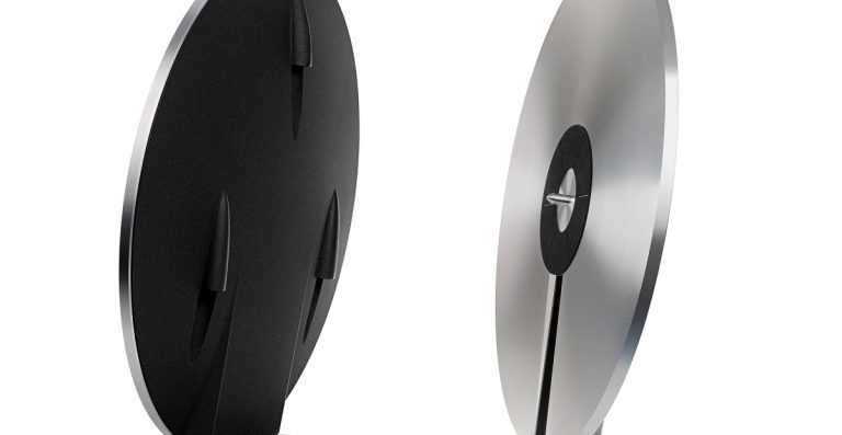 Miniot returns with a extra elegant wheel three vertical turning plateaus